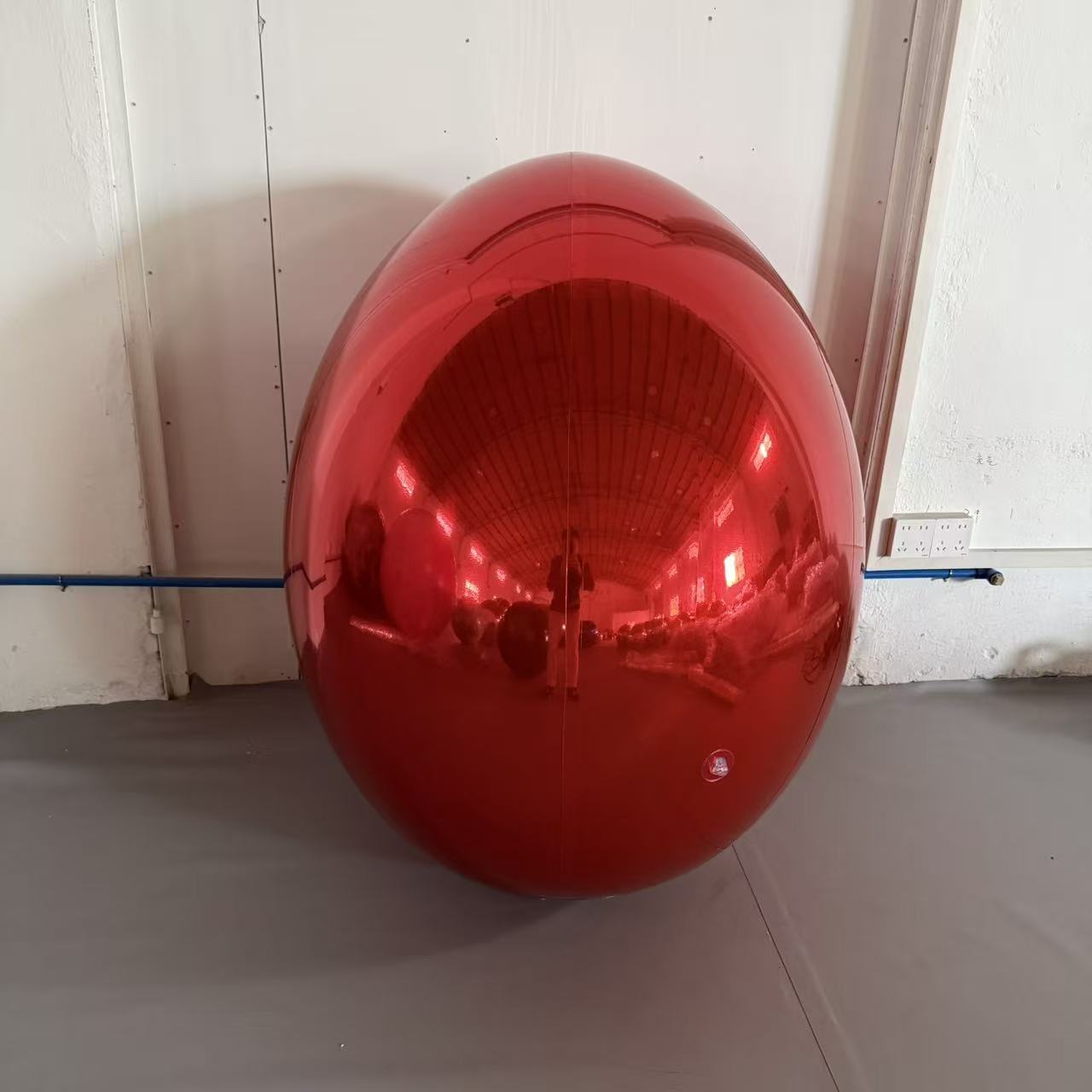 Red Egg Mirror Balloon - Inflatable Reflective Balloon for Easter Party Decoration